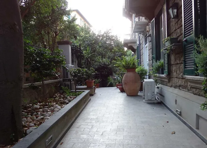 בית הארחה Little London In *