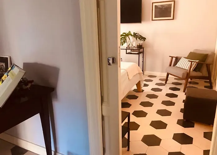 בית הארחה Little London In *